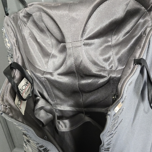 Silver reflective sequin long gown - Picture 6 of 9